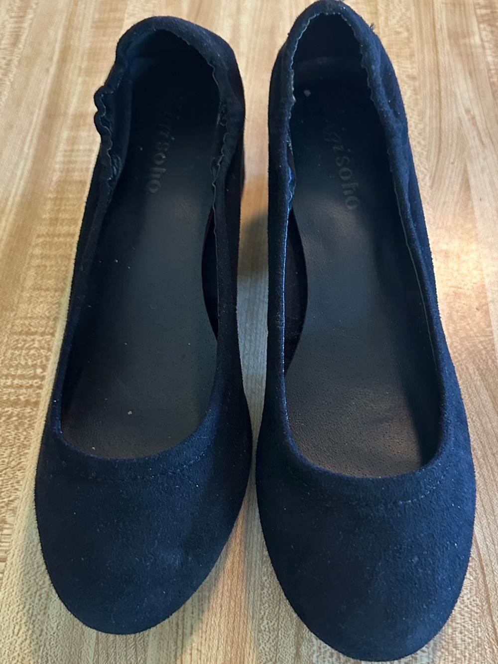 Women’s shoes flats